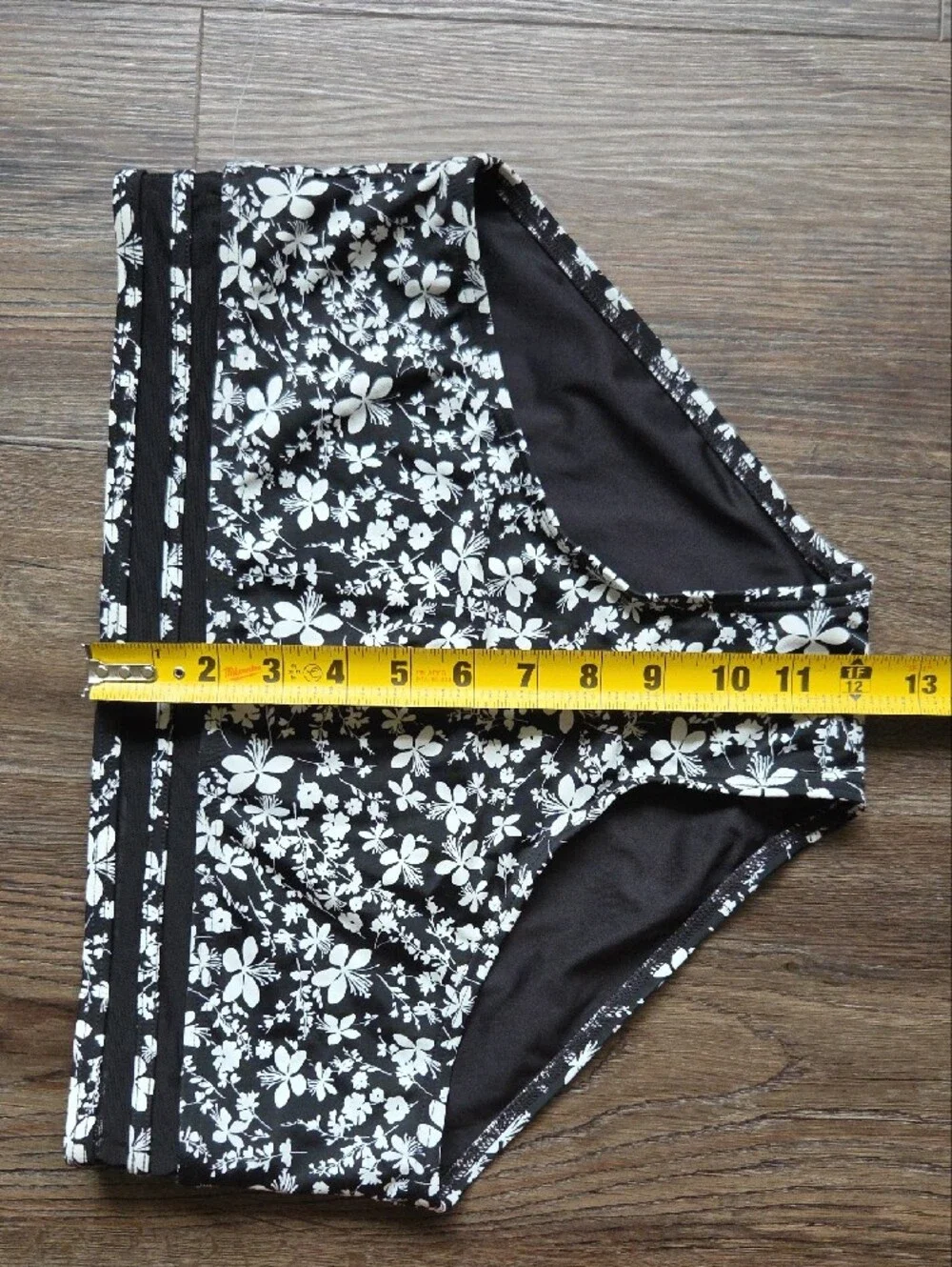 Nwot Tommy Hilfiger Black & White Floral Women’s Swim Bottoms Size Large